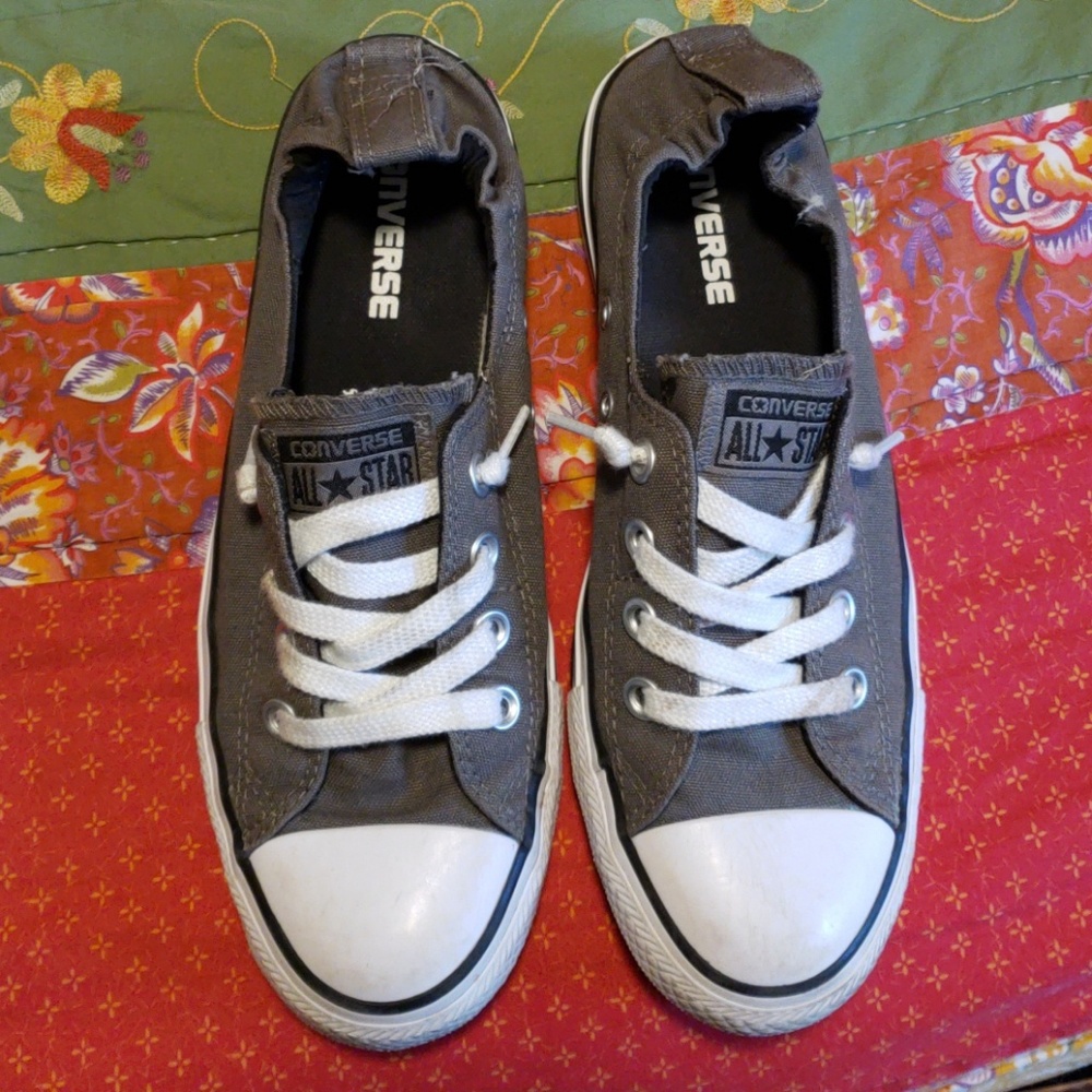 Pull on Converse